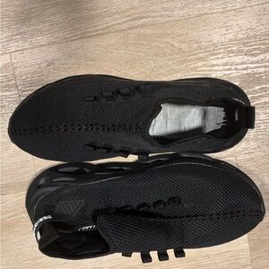 Reebok Men's Black Athletic Shoes